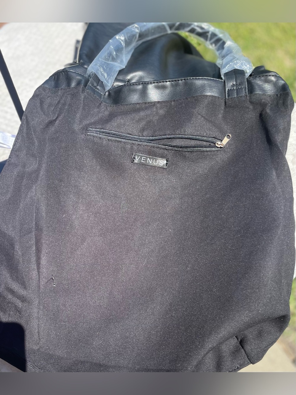Black Pleated Bucket Tote Bag. Faux leather style w/ pleated flair! NWT. - Picture 5 of 7